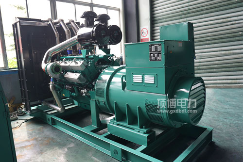 購買二手柴油發(fā)電機時怎么避免買到翻新機組？
