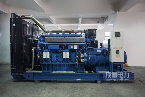 柴油發(fā)電機組油底殼的機油中為什么有柴油？