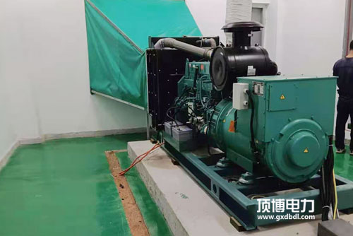 柴油發(fā)電機(jī)組好處多，發(fā)動(dòng)機(jī)使用柴油要慎重