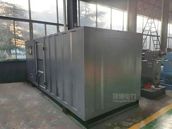 防止噪音的傳播，柴油發(fā)電機組要做靜音箱降噪工程
